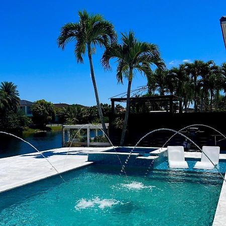 Lovers Cove Tamiami Luaran gambar
